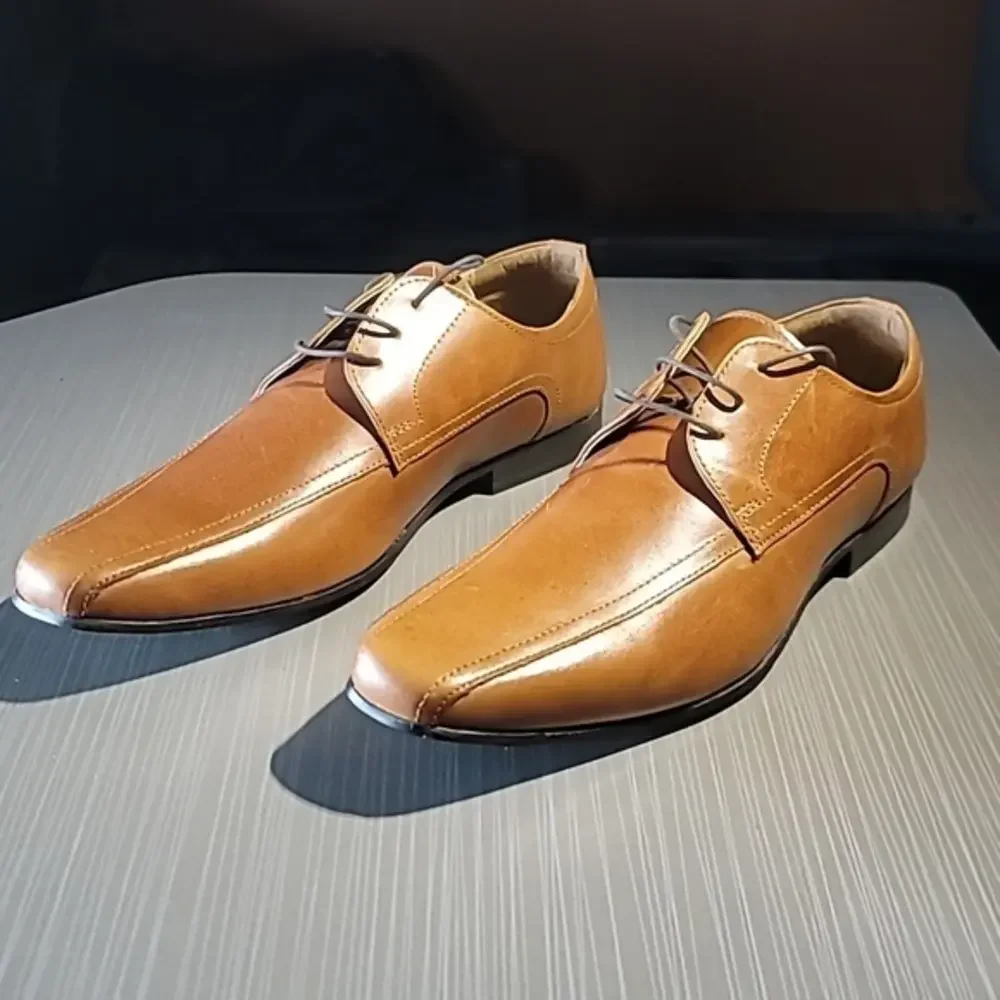 Find. Acton Derby‎ Brown Leather NWT Men's 10.